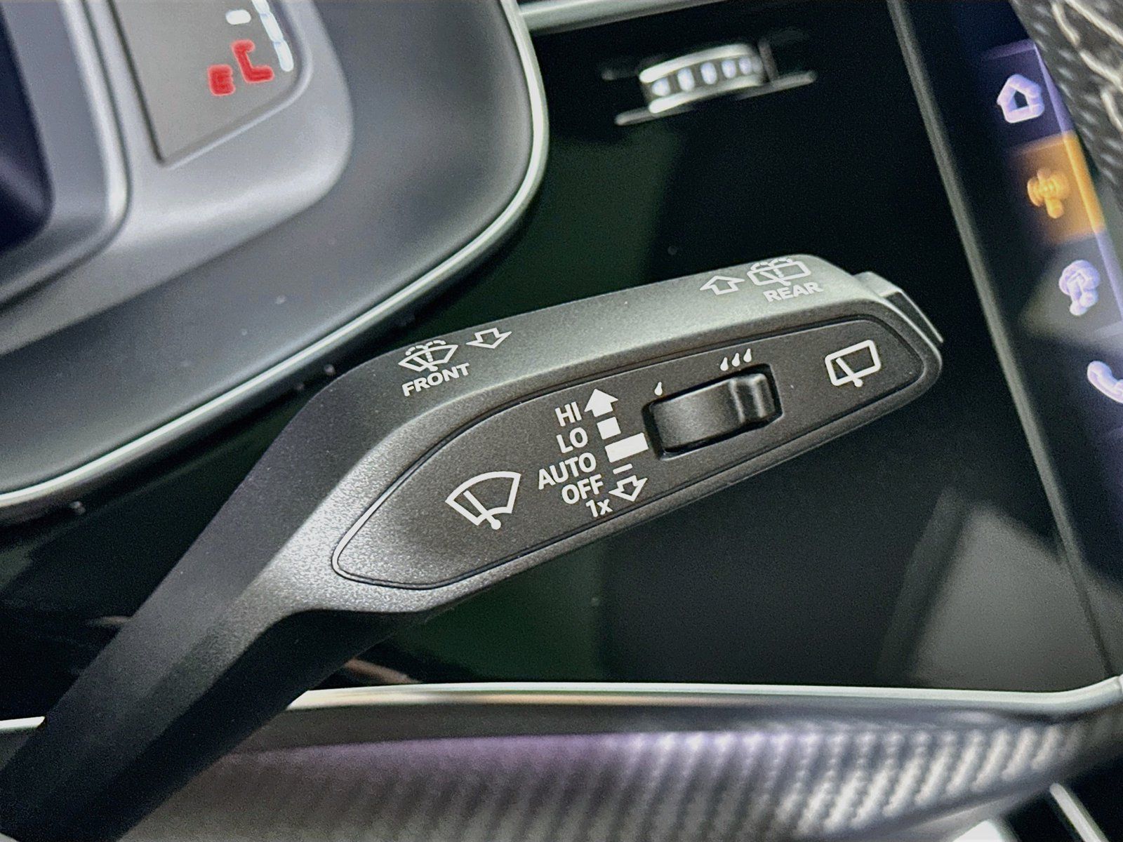 Used 2026 Audi RS Q8 performance AWD/4WD image 21