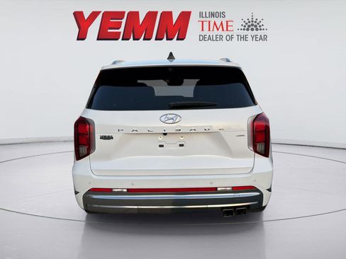Used 2024 Hyundai Palisade Calligraphy image 13