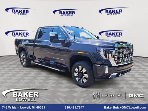 New 2025 GMC Sierra 2500 Denali w/ Denali Reserve Package image 3