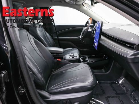 Used 2022 Ford Mustang Mach-E Premium image 25