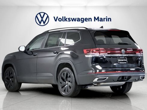New 2026 Volkswagen Atlas SE image 3