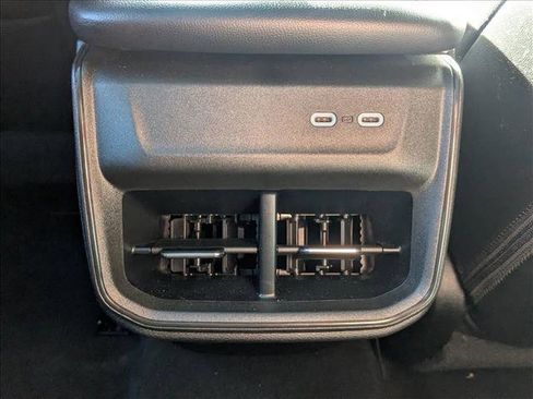 Used 2025 Dodge Charger R/T w/ Sun & Sound Package image 23