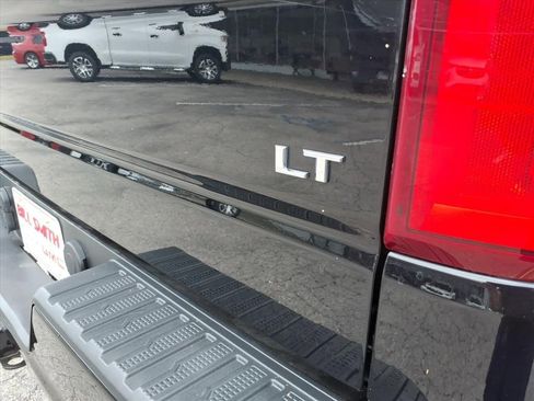 Used 2020 Chevrolet Silverado 1500 LT Trail Boss AWD/4WD image 16