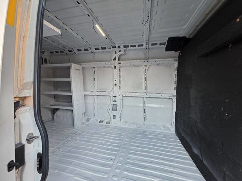 Used 2021 RAM ProMaster 2500 image 13