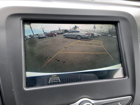 Used 2019 Chevrolet Equinox LS w/ LS Convenience Package image 21