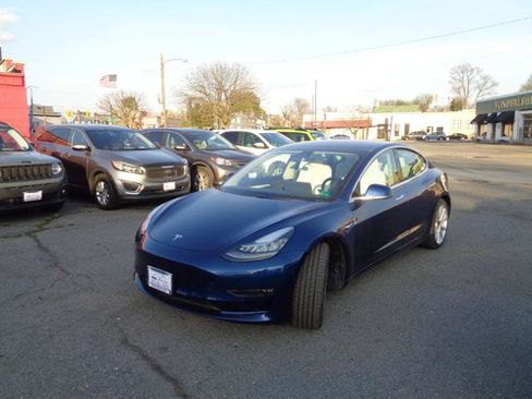 Used 2018 Tesla Model 3 RWD image 1