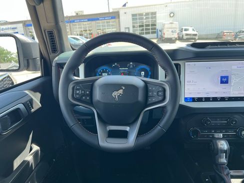 New 2026 Ford Bronco Heritage Edition AWD/4WD image 13