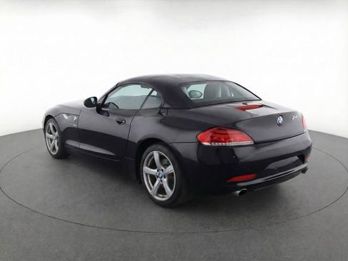 Used 2011 BMW Z4 sDrive30i image 8