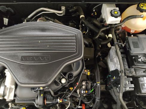 Used 2020 Chevrolet Blazer LT FWD image 30
