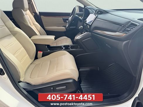 Used 2017 Honda CR-V Touring image 29