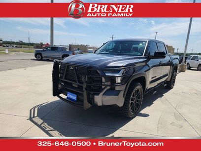 Used 2023 Toyota Tundra SR5 w/ SR5 Convenience Package