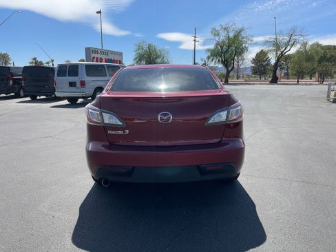 Used 2010 MAZDA MAZDA3 i Touring image 4