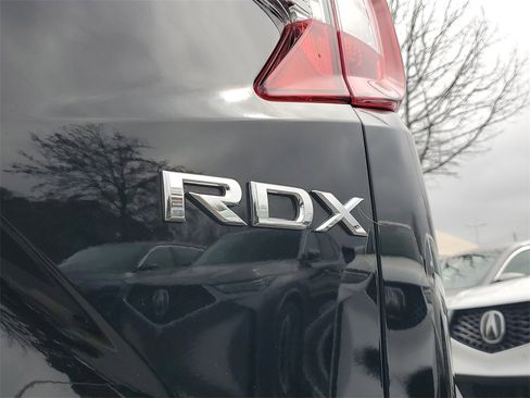 Certified 2023 Acura RDX w/ Technology Package image 8