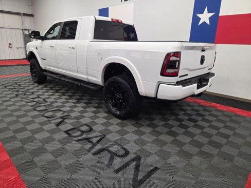 Used 2021 RAM 2500 Laramie w/ Night Edition AWD/4WD image 5