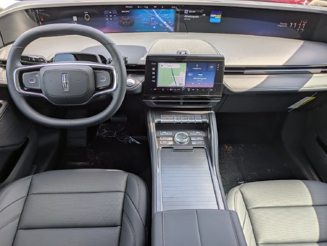 New 2026 Lincoln Nautilus Premier w/ Jet Appearance Package AWD/4WD image 15