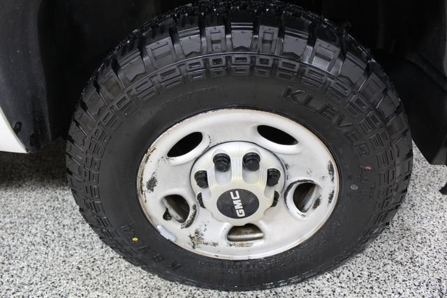 Used 2007 GMC Sierra 2500 W/T RWD image 19