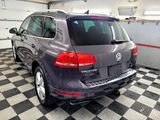 Used 2013 Volkswagen Touareg Sport image 3