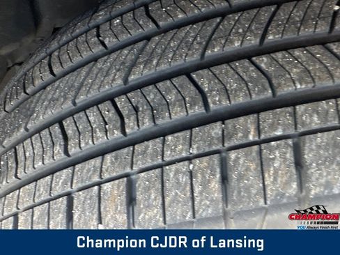Used 2023 Jeep Grand Cherokee L Limited AWD/4WD image 40