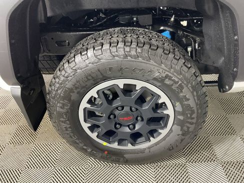 New 2025 Toyota Tacoma TRD Off-Road image 9