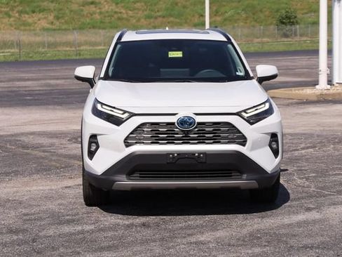 Used 2024 Toyota RAV4 Limited w/ Advanced Technology Package AWD/4WD image 4