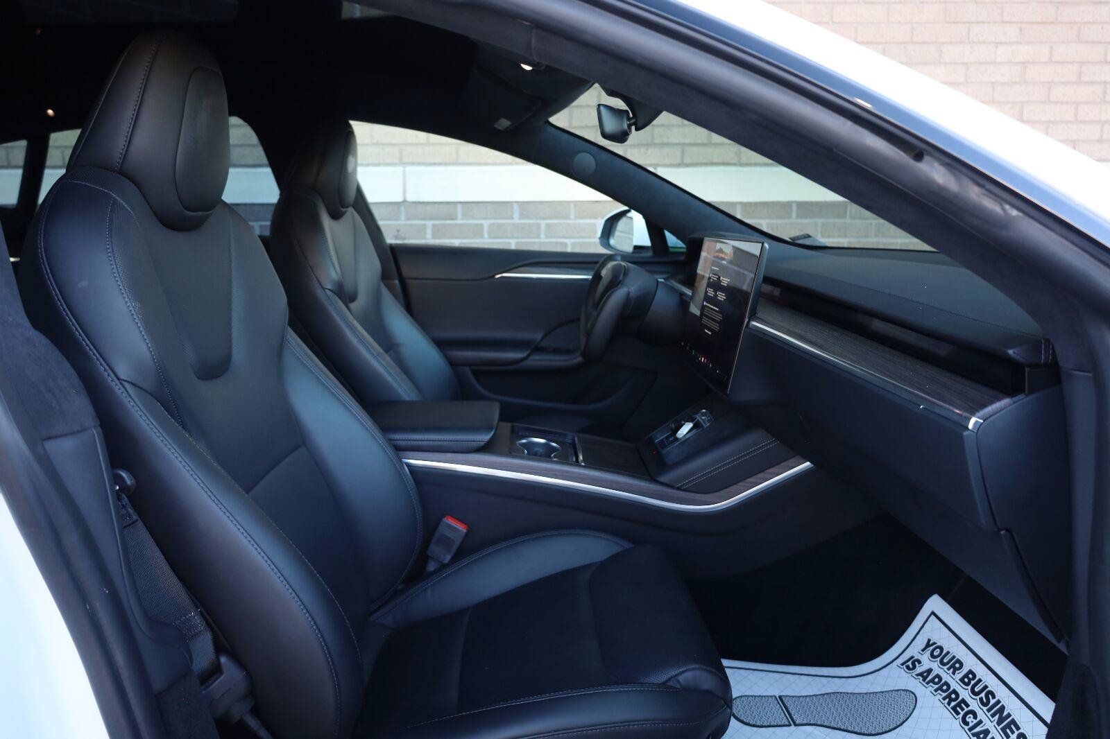 Used 2022 Tesla Model S AWD/4WD image 29