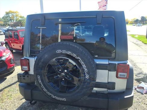 Used 2018 Jeep Wrangler Unlimited Sport S image 6