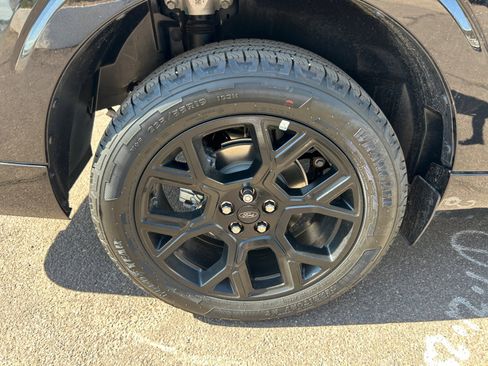 New 2025 Ford Maverick Lobo image 26