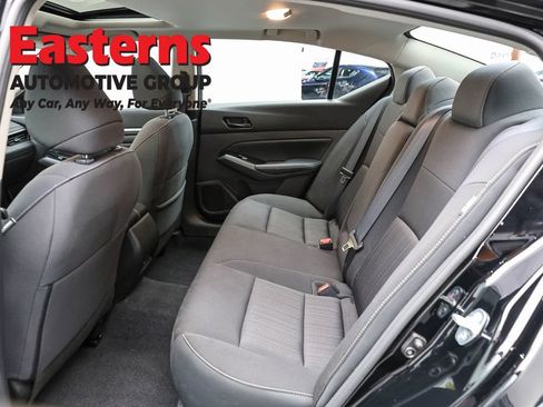 Used 2023 Nissan Altima 2.5 SV w/ SV Premium Package FWD image 21