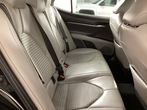 Used 2022 Toyota Camry SE FWD image 22