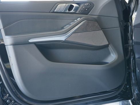 New 2026 BMW X7 xDrive40i w/ Premium Package image 10