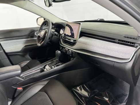 Used 2022 Jeep Compass Latitude image 26