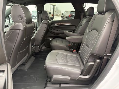 Used 2024 Buick Enclave Avenir w/ Avenir Technology Package image 24