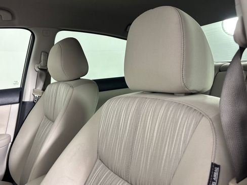 Used 2016 Nissan Sentra SV image 10