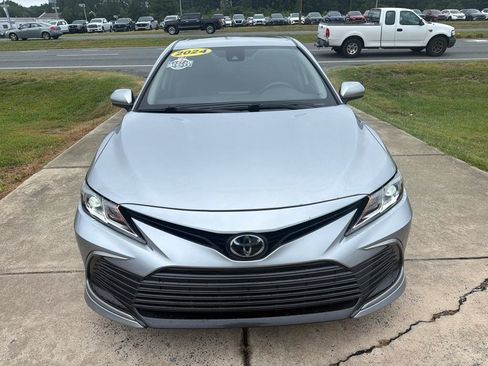 Used 2024 Toyota Camry LE FWD image 6