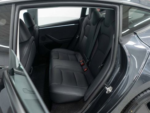 Used 2024 Tesla Model 3 image 29