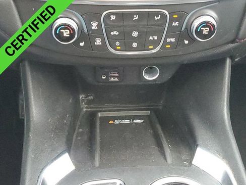 Certified 2022 Chevrolet Traverse RS image 35