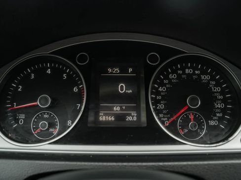 Used 2016 Volkswagen CC R-Line FWD image 17