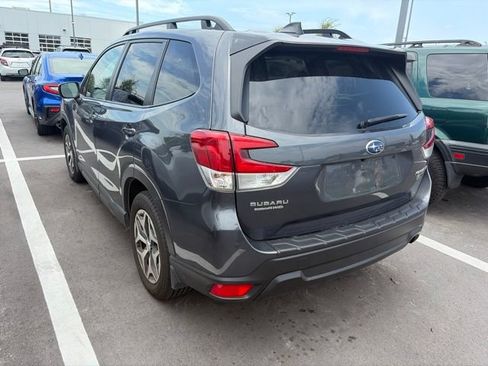 Used 2024 Subaru Forester Premium AWD/4WD image 5