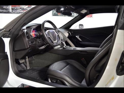 Used 2018 Chevrolet Corvette Stingray Coupe w/ Battery Protection Package RWD image 11