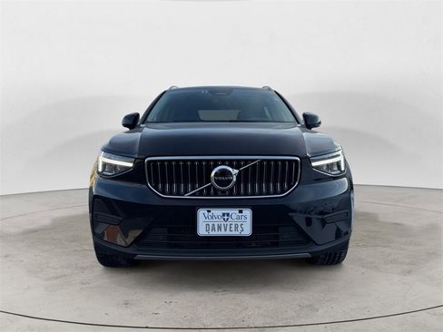 Certified 2025 Volvo XC40 B5 Core image 33