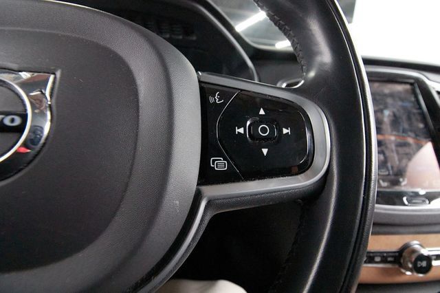 Used 2022 Volvo XC90 T6 Momentum w/ Advanced Package AWD/4WD image 18