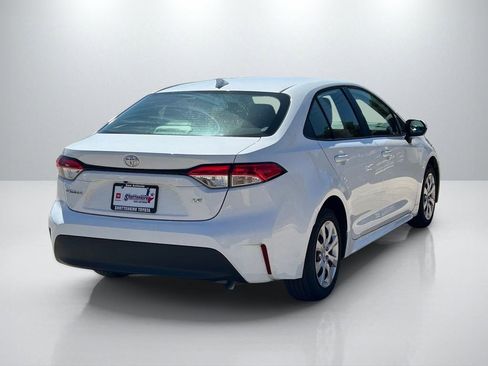 Certified 2025 Toyota Corolla LE image 5
