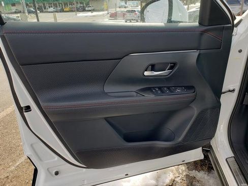 New 2025 Nissan Kicks SR w/ Illumination Package image 12