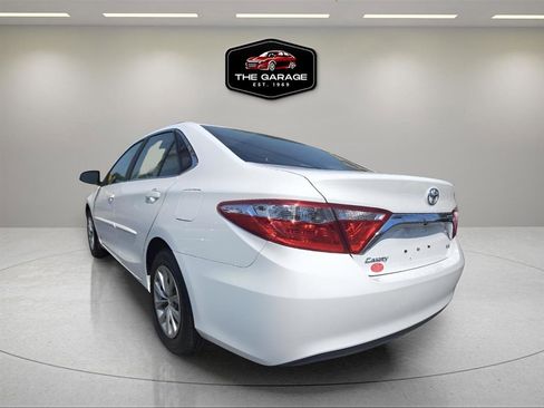 Used 2016 Toyota Camry LE FWD image 4