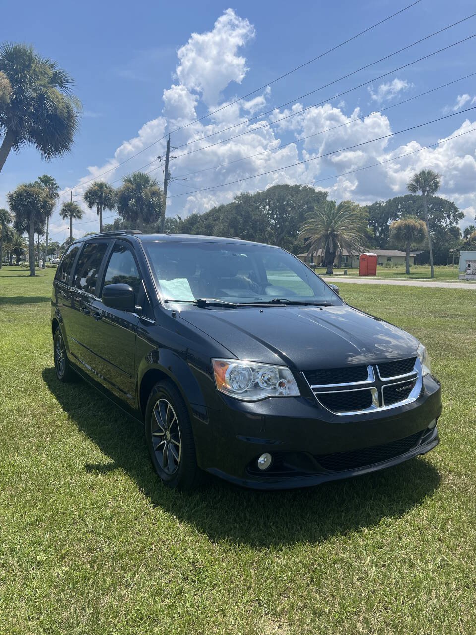 Used 2017 Dodge Grand Caravan SXT FWD image 8