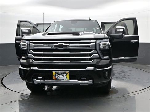 Certified 2025 Chevrolet Silverado 2500 High Country w/ Technology Package image 31