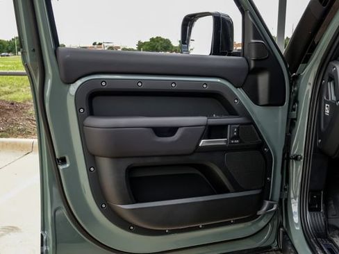 New 2026 Land Rover Defender 110 Trophy Edition AWD/4WD image 58