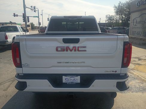 Used 2023 GMC Sierra 2500 AT4 w/ AT4 Premium Plus Package AWD/4WD image 7
