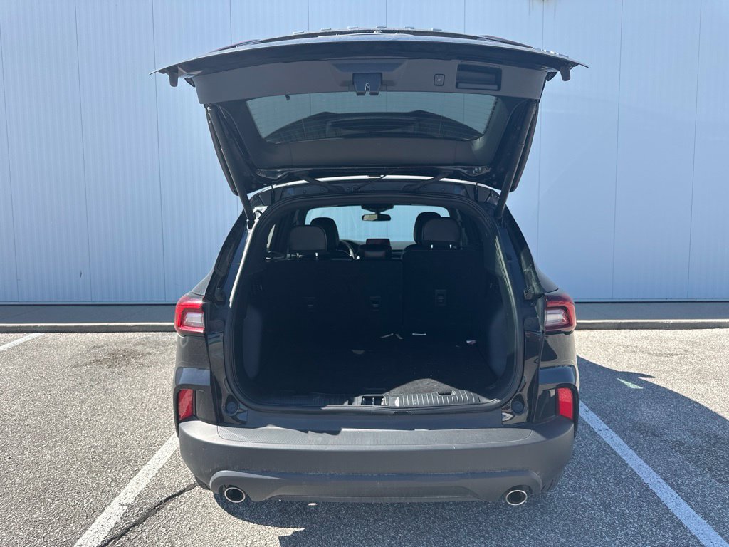 Certified 2025 Ford Escape ST-Line Select AWD/4WD image 21