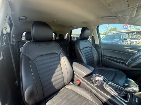 Used 2016 Ford Edge SEL w/ Equipment Group 201A AWD/4WD image 24